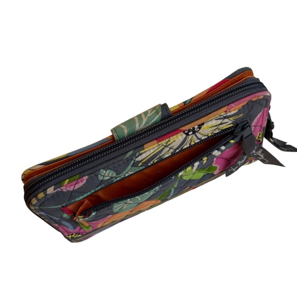 Vera Bradley Quilted Floral Mult Compartment Zipper Wallet - Picture 10 of 11